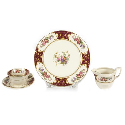 Lot 563 - English Transfer Decorated Ironstone Dinner...