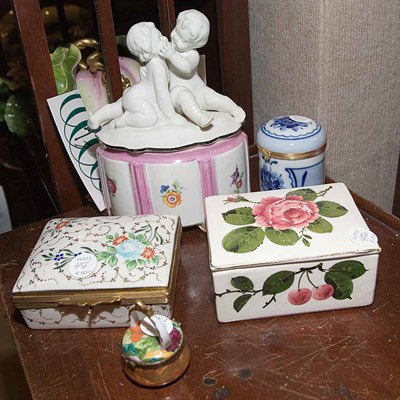 Lot 456 - Group of English and Continental Porcelain...