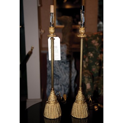 Lot 462 - Pair of Gilt-Metal Tassel-Form Lamps
