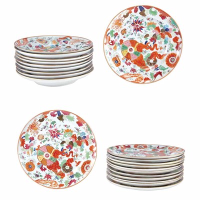 Lot 422 - Chinese Export Famile Rose Porcelain Dinner...