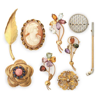 Lot 554 - Nine Pins