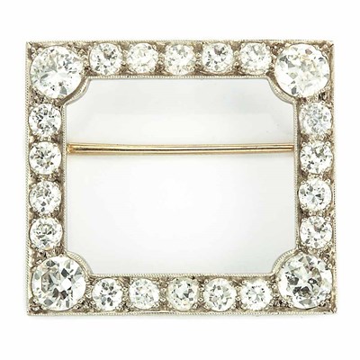 Lot 386 - Art Deco Platinum and Diamond Brooch