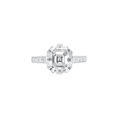 Lot 554 - Platinum and Diamond Ring, Tiffany & Co.
