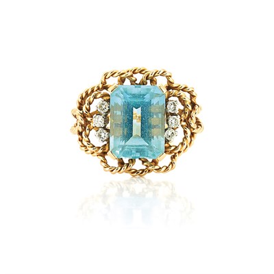 Lot 803 - Gold, Aquamarine and Diamond Ring