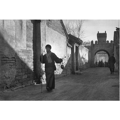 Lot 18 - CARTIER-BRESSON, HENRI (1908-2004) Blind...