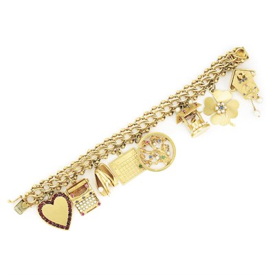 Lot 89 - Gold Charm Bracelet