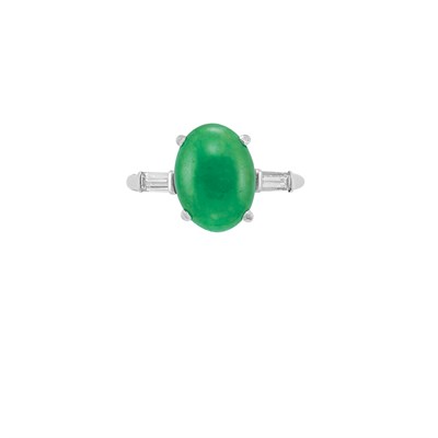 Lot 282 - Platinum, Jade and Diamond Ring