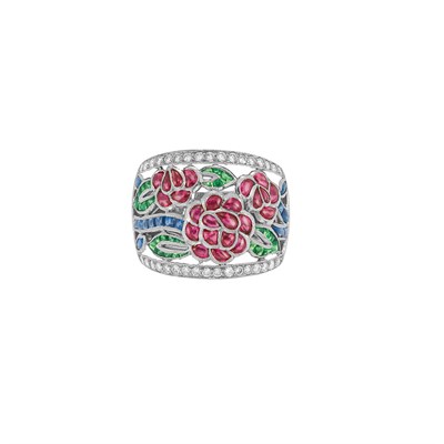Lot 228 - White Gold, Diamond and Gem-Set Ring