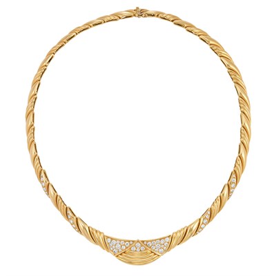 Lot 305 - Gold and Diamond Necklace