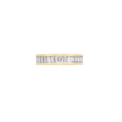 Lot 174 - Gold and Diamond Band Ring