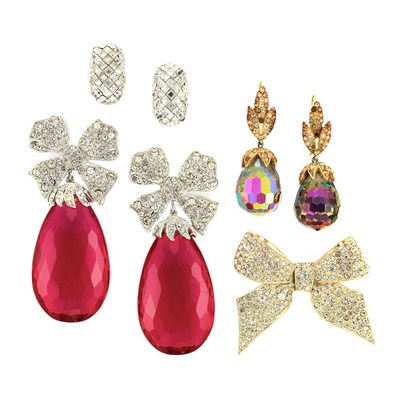 Lot 1074 - Kenneth Jay Lane Bow Pin Rhinestones set in...