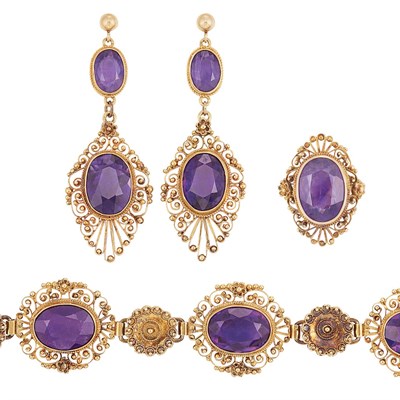 Lot 23 - Suite of Antique Gold and Amethyst Filigree Jewelry