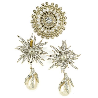 Lot 1072 - Pair of Earrings and a Pin The spiky...