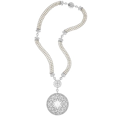 Lot 519 - Edwardian Platinum, Pearl and Diamond Mesh Necklace with Natural Pearl and Pearl Pendant