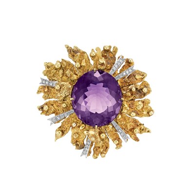 Lot 392 - Gold, Platinum, Amethyst and Diamond Brooch