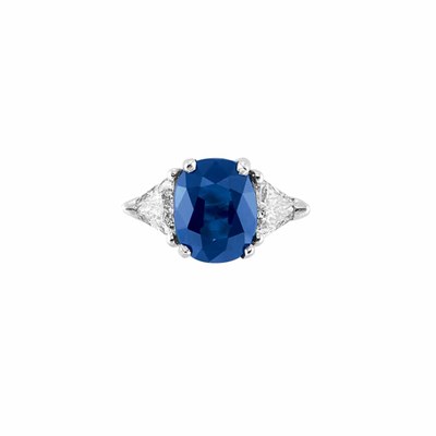 Lot 94 - Platinum, Sapphire and Diamond Ring