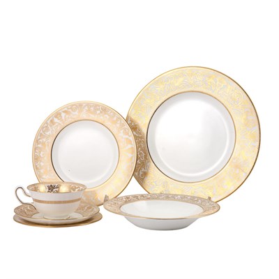 Lot 156 - Assembled Wedgwood Gilt Decorated Porcelain...