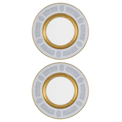 Lot 502 - Set of Twelve Coalport Porcelain Dinner Plates