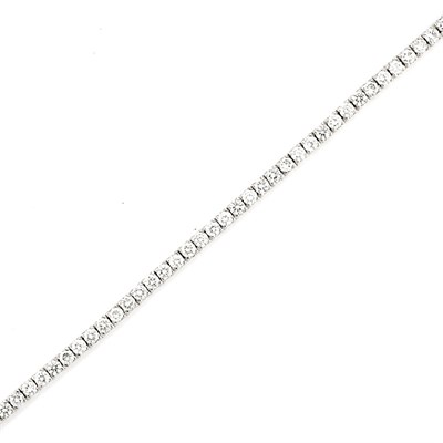 Lot 600 - Diamond Bracelet