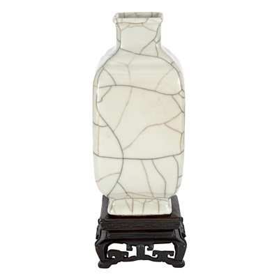 Lot 193 - Chinese Ge Style Vase 18th Century Of squared...