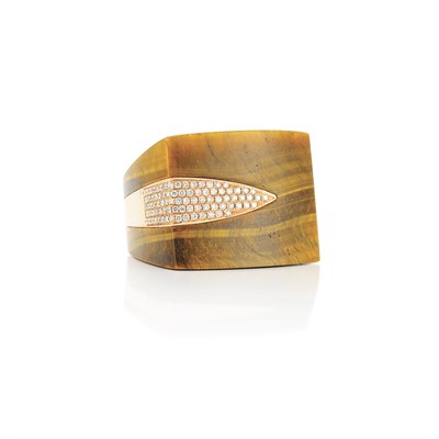 Lot 15 - Gold, Tiger's-Eye and Diamond Ring