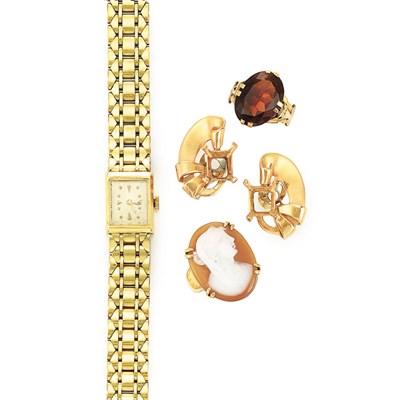 Lot 821 - Group of Jewelry