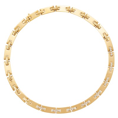 Lot 368 - Gold and Diamond Necklace