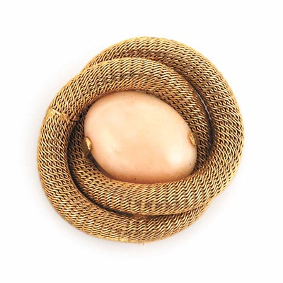 Lot 544 - Gold Mesh and Angel Skin Coral Brooch