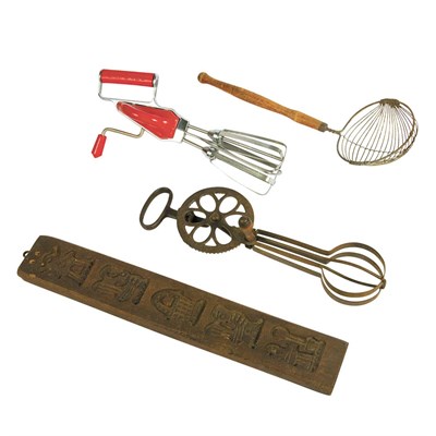Lot 274 - Group of Antique Kitchen Articles