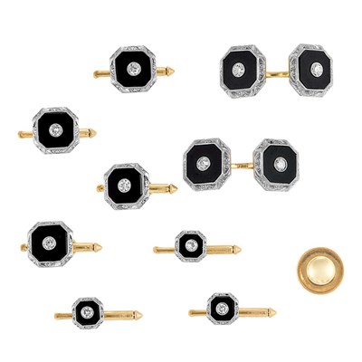 Lot 250 - Gold, Platinum, Diamond and Black Onyx Dress Set