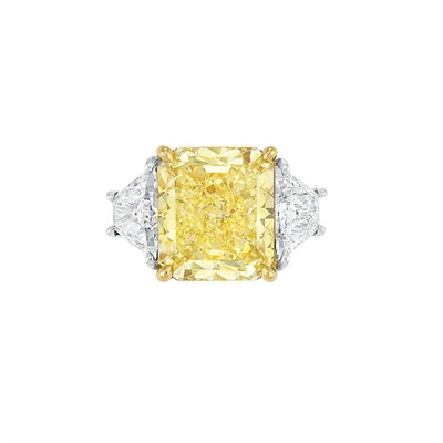 Lot 542 - Platinum, Gold, Fancy Yellow Diamond and Diamond Ring