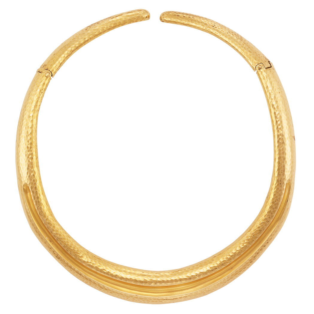 Lot 373 - Hammered Gold Choker Necklace, Andrew Clunn