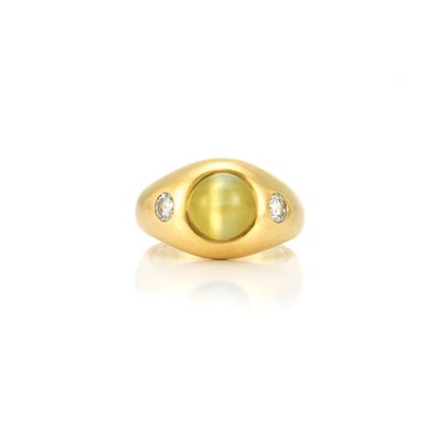 Lot 656 - Gentleman's Gold, Cat's-Eye and Diamond Gypsy Ring