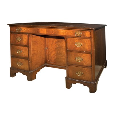 Lot 192 - Georgian Style Mahogany Double-Pedestal Desk
