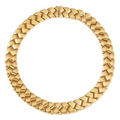 Lot 231 - Gold Necklace