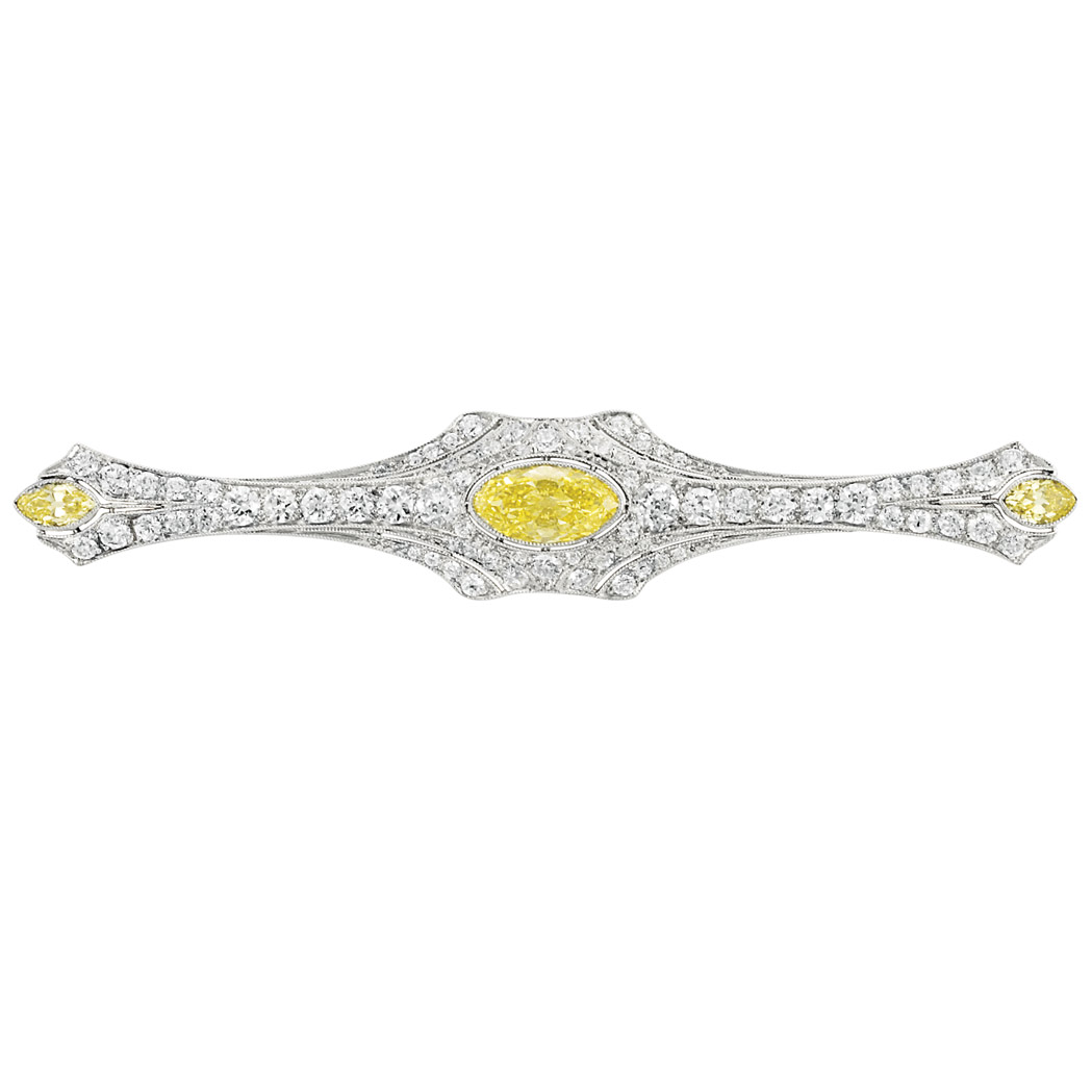 Lot 541 - Edwardian Platinum, Fancy Vivid Yellow and Fancy Intense Yellow Diamond and Diamond Brooch