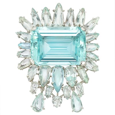 Lot 548 - Aquamarine Clip-Brooch