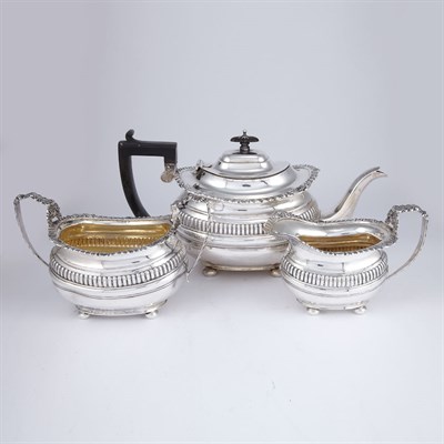 Lot 270 - Edward VII Silver Tea Service George Nathan &...