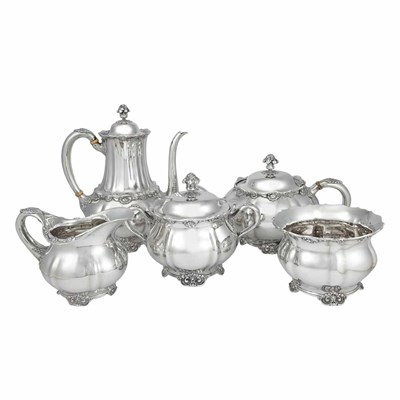 Lot 256 - Assembled Tiffany & Co. Maker's Sterling...