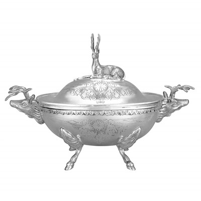 Lot 354 - Silver Plated Deer Decorated Tureen Length 17...