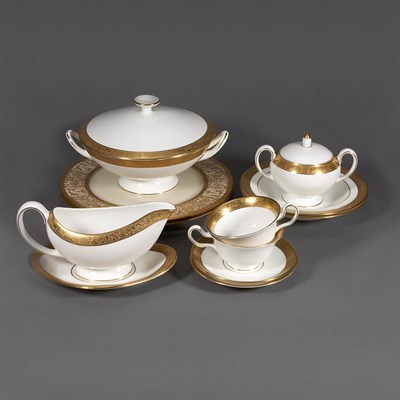 Lot 280 - Gilt Decorated Wedgwood Porcelain Dinner...