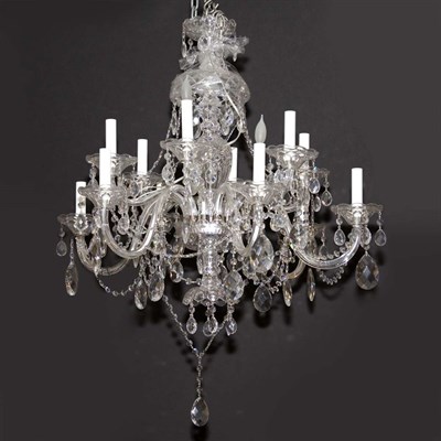Lot 422 - Georgian Style Glass Twelve-Light Chandelier...