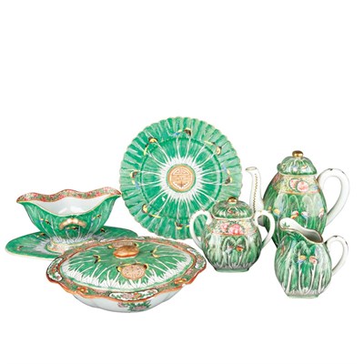 Lot 304 - Chinese Export Cabbage Leaf Porcelain Dinner...