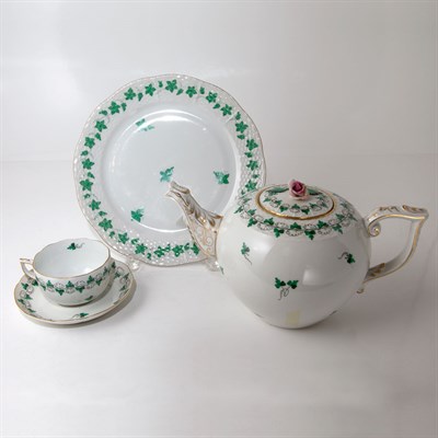 Lot 256 - Assembled Herend Porcelain Dinner Service