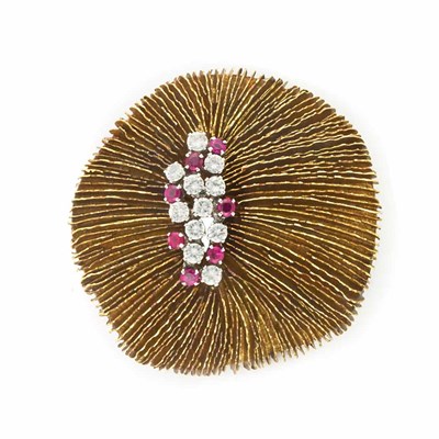 Lot 669 - Gold, Diamond and Ruby Clip-Brooch