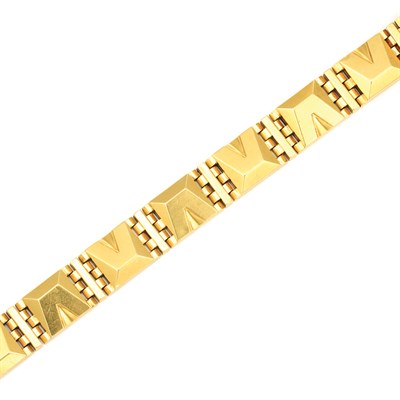Lot 661 - Gold Bracelet