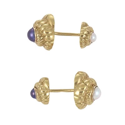 Lot 31 - Pair of Gold and White and Black Cultured Pearl Cufflinks, David Webb