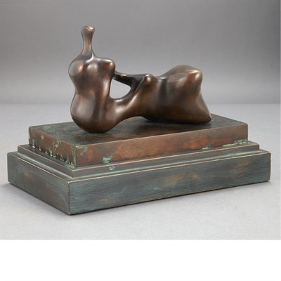 Lot 81 - Henry Moore