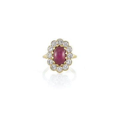 Lot 77 - Gold, Star Ruby and Diamond Ring