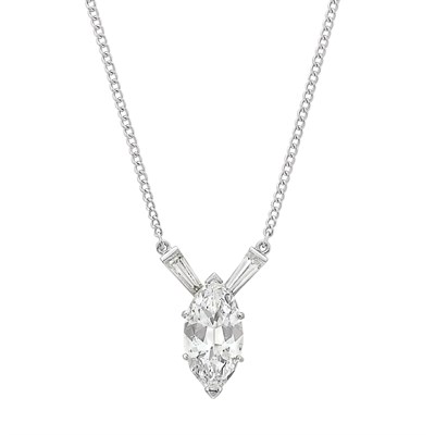 Lot 69 - Diamond Pendant with Chain